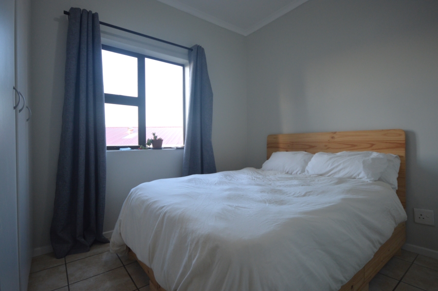 2 Bedroom Property for Sale in Guldenland Western Cape